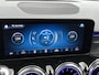 Mercedes-Benz GLB 180 Business Solution AMG | Panoramadak | Achteruitrijcamera | Trekhaak | Elektr. Stoelen | Inclusief 24 maanden MB Certified garantie voor Europa.