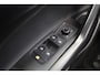 Volkswagen Polo 1.0 TSI Comfortline 95PK / 70kW, 2e eigenaar nieuw door ons geleverd & onderhouden, elektrisch verstel-, verwarm- en inklapbare buitenspiegels (spiegel-pakket), digital cockpit pro, parkeersensoren voor en achter (PDC), Executive pakket (navigatie, Apple Carplay & Android Auto, DAB+, alarm klasse 3), adaptieve cruise control (ACC), airco, multifunctioneel lederen stuurwiel etc.