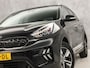 Kia Niro Hybrid 1.6 GDi PHEV DynamicPlusLine Automaat (APPLE CARPLAY, GROOT NAVI, STUUR/STOELVERWARMING, CAMERA, TREKHAAK, SPORTSTOELEN, GETINT GLAS, ADAPTIVE CRUISE, NIEUWSTAAT)