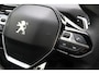 Peugeot 3008 1.2 PureTech GT Trekhaak | Stoelverwarming Voor | Adaptief Cruise Control | Dodehoek Detectie | Lendensteun | Parkeer Sensoren rondom |