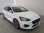 Ford Focus Wagon 1.5 EcoBoost 150pk Automaat ST Line X Business | Winter Pack | Stuur- en Stoelverwarming | CarPlay | Camera | 17"