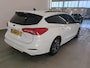 Ford Focus Wagon 1.5 EcoBoost 150pk Automaat ST Line X Business | Winter Pack | Stuur- en Stoelverwarming | CarPlay | Camera | 17"