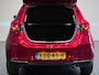 Mazda 2 1.5 Skyactiv-G Signature M-Hybrid /Clima/Cruise/Keyless/Camera/HUD/DodeHoek/LED/CarPlay/LaneAss/LMV
