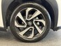 Toyota Aygo X 1.0 VVT-i Automaat Pulse Navigatie Apple Carplay/Android Auto Camera 17" Lichtmetalen Velgen Climate Control Adaptieve Cruise Control Two Tone