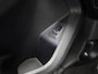 BMW 1-Serie 118i M Sport Automaat (PANORAMADAK, M PAKKET, DEALER ONDERHOUDEN, STUUR/STOELVERWARMING, CAMERA, BRUIN LEDER, SPOILER, BLACK PACK, SFEERVERLICHTING, NIEUWSTAAT)