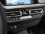 BMW 1-Serie 118i M Sport Automaat (PANORAMADAK, M PAKKET, DEALER ONDERHOUDEN, STUUR/STOELVERWARMING, CAMERA, BRUIN LEDER, SPOILER, BLACK PACK, SFEERVERLICHTING, NIEUWSTAAT)