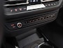 BMW 1-Serie 118i M Sport Automaat (PANORAMADAK, M PAKKET, DEALER ONDERHOUDEN, STUUR/STOELVERWARMING, CAMERA, BRUIN LEDER, SPOILER, BLACK PACK, SFEERVERLICHTING, NIEUWSTAAT)