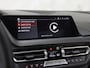 BMW 1-Serie 118i M Sport Automaat (PANORAMADAK, M PAKKET, DEALER ONDERHOUDEN, STUUR/STOELVERWARMING, CAMERA, BRUIN LEDER, SPOILER, BLACK PACK, SFEERVERLICHTING, NIEUWSTAAT)