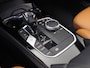 BMW 1-Serie 118i M Sport Automaat (PANORAMADAK, M PAKKET, DEALER ONDERHOUDEN, STUUR/STOELVERWARMING, CAMERA, BRUIN LEDER, SPOILER, BLACK PACK, SFEERVERLICHTING, NIEUWSTAAT)