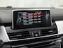 BMW 2-Serie Active Tourer 225xe Sport High Executive xDrive 225Pk Automaat (GROOT NAVI, SOH 89,7%, HEAD-UP DISPLAY, LEDER, STOELVERWARMING, SPORTSTOELEN, PARKEERSENSOREN, NIEUWE APK, NIEUWSTAAT)