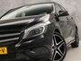 Mercedes-Benz A-klasse 180 AMG Sport Automaat (NAVIGATIE, LEDER, STOELVERWARMING, SPORTSTOELEN, ZWART HEMEL, PARKEERSENSOREN, TREKHAAK, CRUISE, NIEUWSTAAT)