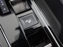 Peugeot 3008 1.6 HYbrid4 300 GT | Panoramadak | Sportstoelen | Virtual Cockpit | Apple Carplay/Android Auto | Navigatie | Parkeercamera | DAB | Stoelverwarming | Rijhulp-Systeem | Elek. Achterklep |