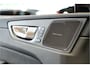 Volvo XC60 2.0 T6 AWD 247kW/336pk Aut8 MJ2027, NIEUW €83.347! Plug-in Ultra Black Ed. LUCHTVERING + HARMAN/KARDON + PANORAMADAK + EL.TREKHAAK + HEAD-UP + PILOT ASSIST + STOELVERWARMING V&A + STUURVERWARMING + 360 CAMERA + 21" LM-VELGEN!!