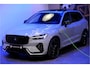 Volvo XC60 2.0 T6 AWD 247kW/336pk Aut8 MJ2027, NIEUW €83.347! Plug-in Ultra Black Ed. LUCHTVERING + HARMAN/KARDON + PANORAMADAK + EL.TREKHAAK + HEAD-UP + PILOT ASSIST + STOELVERWARMING V&A + STUURVERWARMING + 360 CAMERA + 21" LM-VELGEN!!