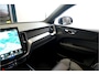 Volvo XC60 2.0 T6 AWD 247kW/336pk Aut8 MJ2027, NIEUW €83.347! Plug-in Ultra Black Ed. LUCHTVERING + HARMAN/KARDON + PANORAMADAK + EL.TREKHAAK + HEAD-UP + PILOT ASSIST + STOELVERWARMING V&A + STUURVERWARMING + 360 CAMERA + 21" LM-VELGEN!!