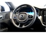 Volvo XC60 2.0 T6 AWD 247kW/336pk Aut8 MJ2027, NIEUW €83.347! Plug-in Ultra Black Ed. LUCHTVERING + HARMAN/KARDON + PANORAMADAK + EL.TREKHAAK + HEAD-UP + PILOT ASSIST + STOELVERWARMING V&A + STUURVERWARMING + 360 CAMERA + 21" LM-VELGEN!!