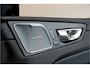 Volvo XC60 2.0 T6 AWD 247kW/336pk Aut8 MJ2027, NIEUW €83.347! Plug-in Ultra Black Ed. LUCHTVERING + HARMAN/KARDON + PANORAMADAK + EL.TREKHAAK + HEAD-UP + PILOT ASSIST + STOELVERWARMING V&A + STUURVERWARMING + 360 CAMERA + 21" LM-VELGEN!!