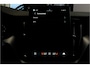 Volvo XC60 2.0 T6 AWD 247kW/336pk Aut8 MJ2027, NIEUW €83.347! Plug-in Ultra Black Ed. LUCHTVERING + HARMAN/KARDON + PANORAMADAK + EL.TREKHAAK + HEAD-UP + PILOT ASSIST + STOELVERWARMING V&A + STUURVERWARMING + 360 CAMERA + 21" LM-VELGEN!!