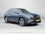 Hyundai Tucson 1.6 T-GDI PHEV Premium Sky 4WD | Panoramisch schuif/kantel dak | Apple Carplay/Android Auto | Stoel/stuurverwarming | 360 graden camera | Krell audio | Elektrische achterklep | Stoelgeheugen | Lichtmetalen velgen | Stoelverkoeling |