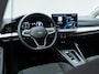 Volkswagen Golf 1.5 eHybrid Life Edition 204pk |  Pano-dak| 18'LM-velgen | extra getint glas| dode hoek spiegel