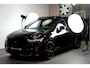 Volvo XC60 2.0 T6 AWD 247kW/336pk Aut8 MJ2027, NIEUW €82.042! Plug-in Ultra Black Ed. LUCHTVERING + HARMAN/KARDON + PANORAMADAK + EL.TREKHAAK + HEAD-UP + PILOT ASSIST + STOELVERWARMING V&A + STUURVERWARMING + 360 CAMERA + 21" LM-VELGEN!!
