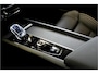 Volvo XC60 2.0 T6 AWD 247kW/336pk Aut8 MJ2027, NIEUW €82.042! Plug-in Ultra Black Ed. LUCHTVERING + HARMAN/KARDON + PANORAMADAK + EL.TREKHAAK + HEAD-UP + PILOT ASSIST + STOELVERWARMING V&A + STUURVERWARMING + 360 CAMERA + 21" LM-VELGEN!!