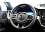 Volvo XC60 2.0 T6 AWD 247kW/336pk Aut8 MJ2027, NIEUW €82.042! Plug-in Ultra Black Ed. LUCHTVERING + HARMAN/KARDON + PANORAMADAK + EL.TREKHAAK + HEAD-UP + PILOT ASSIST + STOELVERWARMING V&A + STUURVERWARMING + 360 CAMERA + 21" LM-VELGEN!!