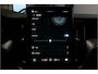 Volvo XC60 2.0 T6 AWD 247kW/336pk Aut8 MJ2027, NIEUW €82.042! Plug-in Ultra Black Ed. LUCHTVERING + HARMAN/KARDON + PANORAMADAK + EL.TREKHAAK + HEAD-UP + PILOT ASSIST + STOELVERWARMING V&A + STUURVERWARMING + 360 CAMERA + 21" LM-VELGEN!!