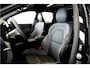 Volvo XC60 2.0 T6 AWD 247kW/336pk Aut8 MJ2027, NIEUW €82.042! Plug-in Ultra Black Ed. LUCHTVERING + HARMAN/KARDON + PANORAMADAK + EL.TREKHAAK + HEAD-UP + PILOT ASSIST + STOELVERWARMING V&A + STUURVERWARMING + 360 CAMERA + 21" LM-VELGEN!!