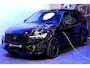 Volvo XC60 2.0 T6 AWD 247kW/336pk Aut8 MJ2027, NIEUW €82.042! Plug-in Ultra Black Ed. LUCHTVERING + HARMAN/KARDON + PANORAMADAK + EL.TREKHAAK + HEAD-UP + PILOT ASSIST + STOELVERWARMING V&A + STUURVERWARMING + 360 CAMERA + 21" LM-VELGEN!!