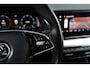 Skoda Octavia Combi 1.0 TSI 110pk Business Edition Plus Camera Stoelverwarming ACC Getint Glas 18-inch Sfeerverlichting