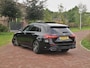 Mercedes-Benz C-klasse Estate 300 e AMG Line | Panoramadak | Camera | Sfeerverlichting | Burmester | NL-Auto |