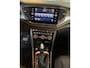 Volkswagen T-Roc 1.5 TSI Style | 51.000KM !! | Camera | Trekhaak | Adaptive | CarPlay |