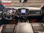 Dodge Ram 1500 5.7 V8 4x4 Crew Cab Big Horn , VERHOOGD , WIDE BODY , STUUR CARBON, OPEN UITLAAT