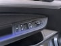 Volkswagen Golf 1.0 TSI 110pk Life Sfeerverlichting App-Connect Parkeersensoren DAB+