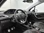 Peugeot 2008 1.2 110pk GT-line | Navigatie | Climate Control | Glazendak | Cruise Control | Camera | 17"LMV | Apple Carplay/Android Auto |