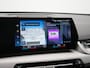 BMW iX1 xDrive30 67 kWh 313pk Dealer O.H. | Trekhaak Af Fabriek | Camera | Adaptief M Onderstel | Voorstoelen Verwarmd | Blis | Keyless | Apple Carplay | Adaptive LED | Sfeerverlichting | Widescreen Navi | DAB |