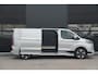 Ford E-Transit Custom 340 L2H1 Sport 71 kWh 218pk - 2x Schuif - ACC - B&O - Navi - Stoel/Stuurverwarming - 360 Camera - Trekhaak - Rijklaar