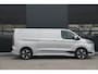 Ford E-Transit Custom 340 L2H1 Sport 71 kWh 218pk - 2x Schuif - ACC - B&O - Navi - Stoel/Stuurverwarming - 360 Camera - Trekhaak - Rijklaar