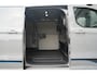 Ford E-Transit Custom 340 L2H1 Sport 71 kWh 218pk - 2x Schuif - ACC - B&O - Navi - Stoel/Stuurverwarming - 360 Camera - Trekhaak - Rijklaar