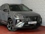 Hyundai Tucson ONGEBRUIKTE AUTO 1.6 T-GDI PHEV N-LINE CAMERA ELEK.KLEP ELEK.STOEL/GEHEUG.VERW/GEKOELD SUBWFR 19''LMV ZWARTE HEMEL STUURVERW. PLUG IN HYBRIDE