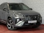 Hyundai Tucson NW AUTO 4WD 288PK N LINE + 1.6 T-GDI PHEV SKY PANO CAMERA STOELVERWARM 19" LMV ZWARTE HEMEL STUURVERW. PLUG IN HYBRIDE 4X4 AWD