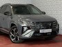 Hyundai Tucson NW AUTO 4WD 288PK N LINE + 1.6 T-GDI PHEV SKY PANO CAMERA STOELVERWARM 19" LMV ZWARTE HEMEL STUURVERW. PLUG IN HYBRIDE 4X4 AWD
