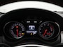 Mercedes-Benz CLA AMG-Line 180 122 PK | Navigatie | AMG-pakket | Stoelverwarming | Achteruitrijcamera | LED-Koplampen |