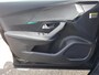 Peugeot e-2008 EV 50kWh 136pk Allure Pack Apple Carplay &Android Auto | NAVI | Achteruitrijcamera | KEYLESS | Cruise & Climate control | Parkeersensoren | LMV 17inch
