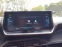 Peugeot e-2008 EV 50kWh 136pk Allure Pack Apple Carplay &Android Auto | NAVI | Achteruitrijcamera | KEYLESS | Cruise & Climate control | Parkeersensoren | LMV 17inch