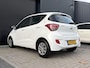 Hyundai i10 1.0i i-Motion Comfort | Climate control | Cruise control | Elektrische ramen | All season banden | NAP | | APK t/m 06-2027!!