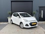 Hyundai i10 1.0i i-Motion Comfort | Climate control | Cruise control | Elektrische ramen | All season banden | NAP | | APK t/m 06-2027!!