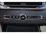 Volvo XC90 T8 Recharge AWD Ultra Dark Exec. Ed. - Luchtvering - Panorama/schuifdak - IntelliSafe Assist & Surround - 360º Camera - Bowers & Wilkins audio - Adaptieve LED koplampen - Verwarmde voorstoelen, stuur & achterbank - Parkeersensoren voor & achter - Elektr. bedienb. voorstoelen met geheugen - Head up display - Draadloze tel. lader - Extra getint glas - 22' LMV
