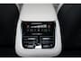 Volvo XC90 T8 Recharge AWD Ultra Dark Exec. Ed. - Luchtvering - Panorama/schuifdak - IntelliSafe Assist & Surround - 360º Camera - Bowers & Wilkins audio - Adaptieve LED koplampen - Verwarmde voorstoelen, stuur & achterbank - Parkeersensoren voor & achter - Elektr. bedienb. voorstoelen met geheugen - Head up display - Draadloze tel. lader - Extra getint glas - 22' LMV